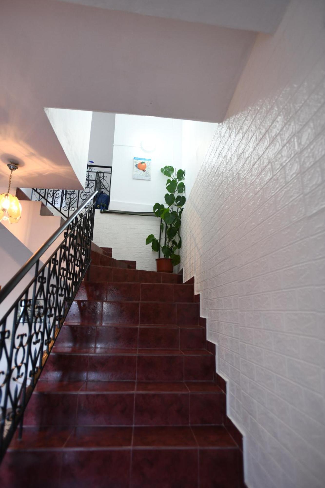 Guest House Luli เบราท ภายนอก รูปภาพ